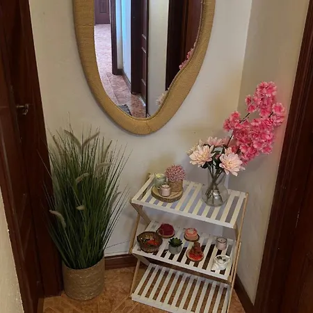 The Travellers Den * Matosinhos (Porto)